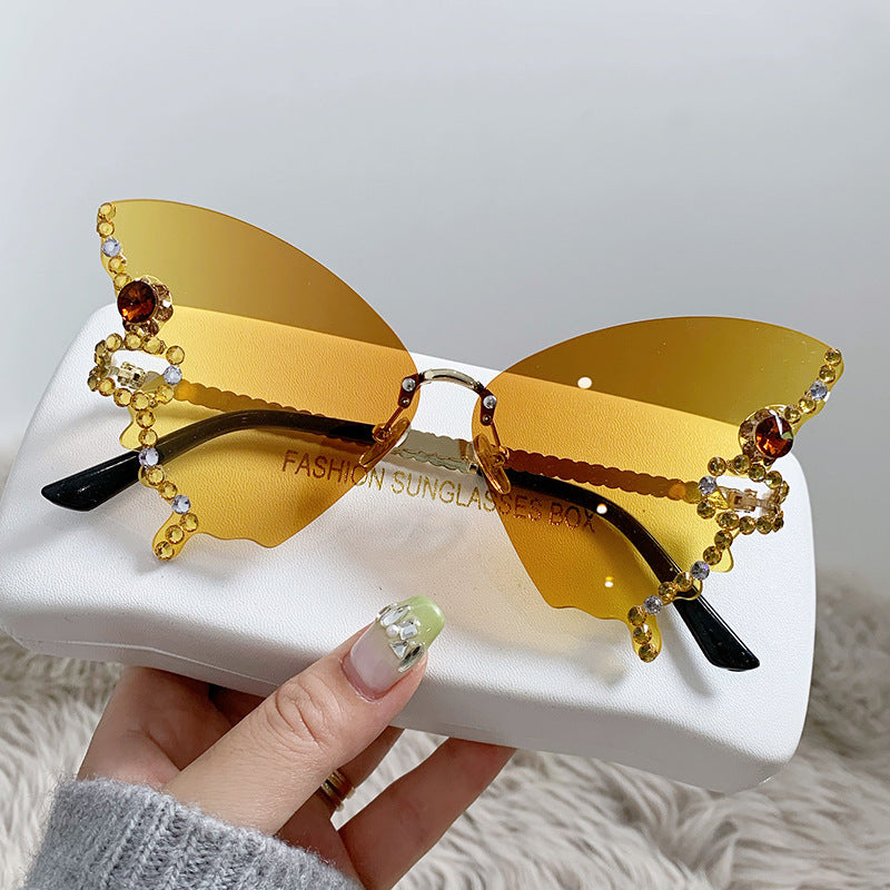 Damen extravagant designte Sonnenbrille Karnz