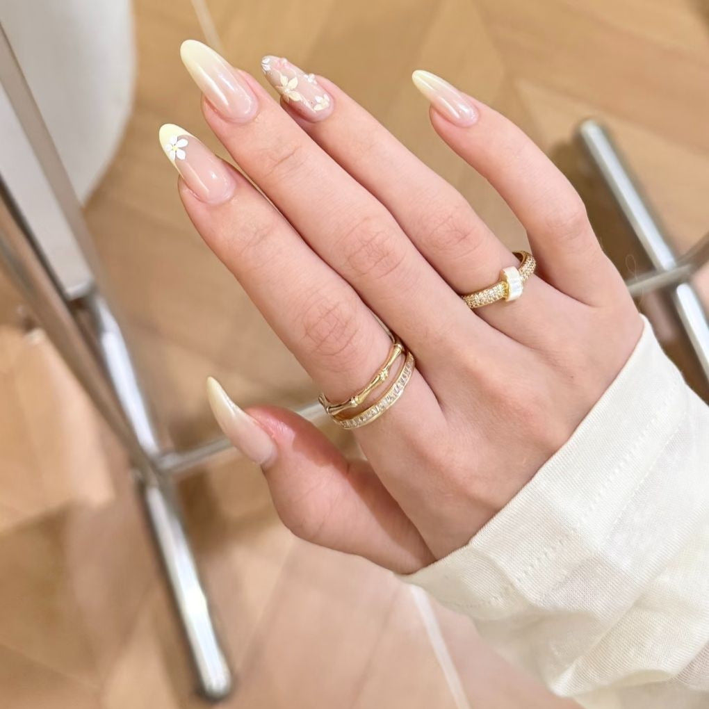 Florale Design Nagelkunst Extensions