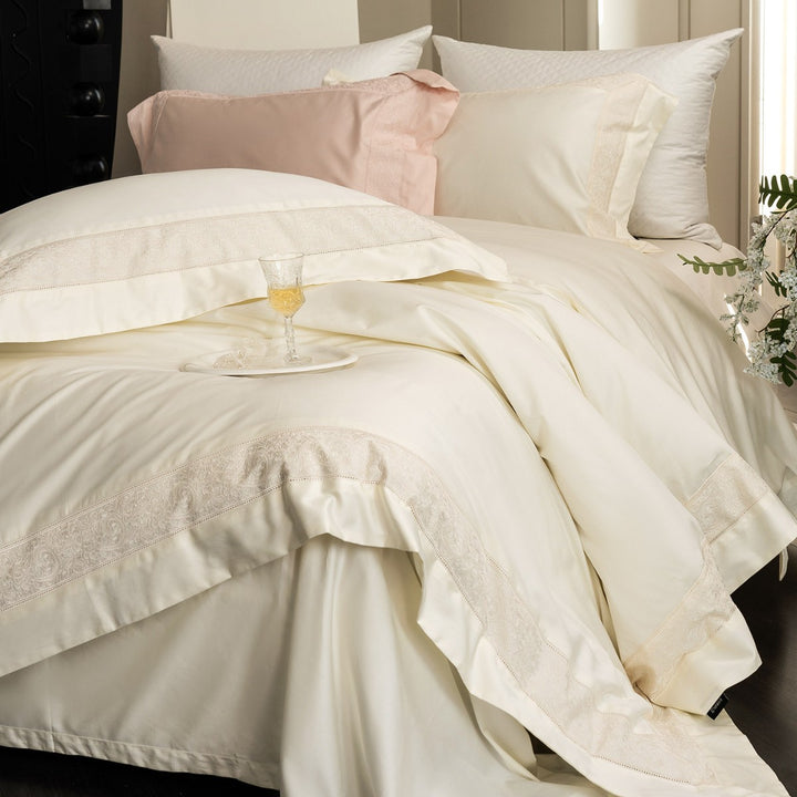 Luxus Baumwollsatin Bettwäsche-Set mit Spitzenbordüre und Kissenbezügen