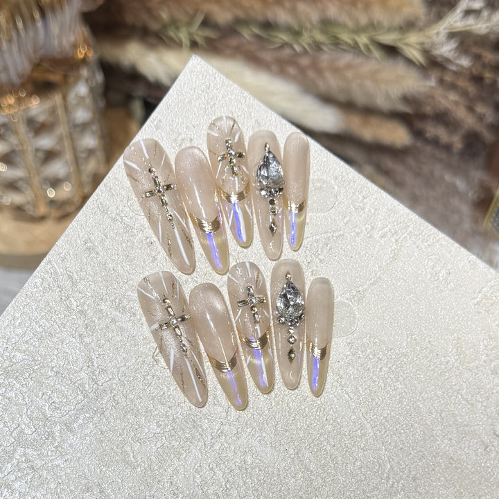 Premium Stiletto Press-On Nagelkunst Set mit Edelsteinakzenten Karnz