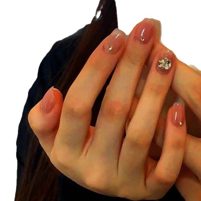 Elegantes, mit Kristallen verziertes Press-On-Nagelset Karnz