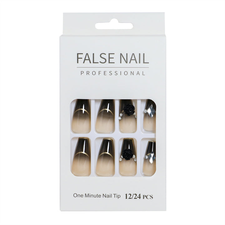 Dekorativer Press-On-Nagelset mit 3D-Akzenten Karnz