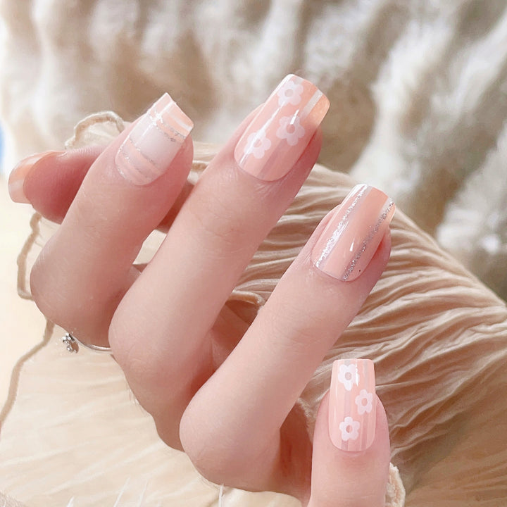 Blumenmuster Druck-On-Nagelkunstset