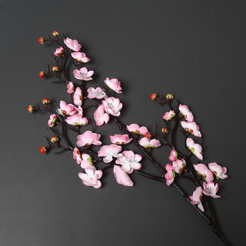 Dekorative Blumen für die Innendekoration
