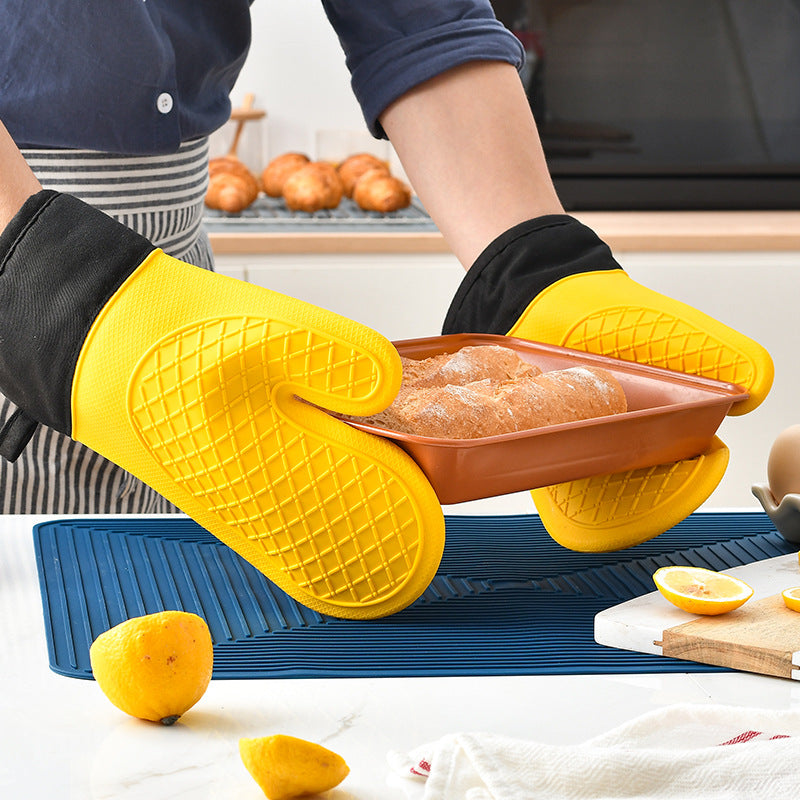 Hitzebeständige Silikonofenhandschuhe mit Ergonomischem Design Karnz