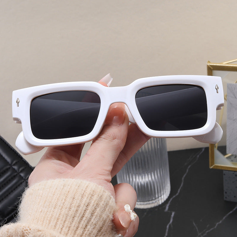 Damen Modische rechteckige Sonnenbrille mit hochwertigen Gläsern Karnz