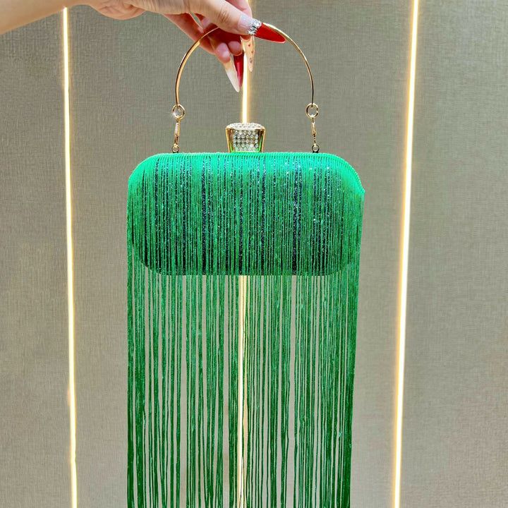 Fransen Detail Abend-Clutch