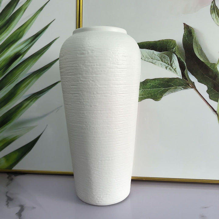Elegante strukturierte Keramikvase Karnz
