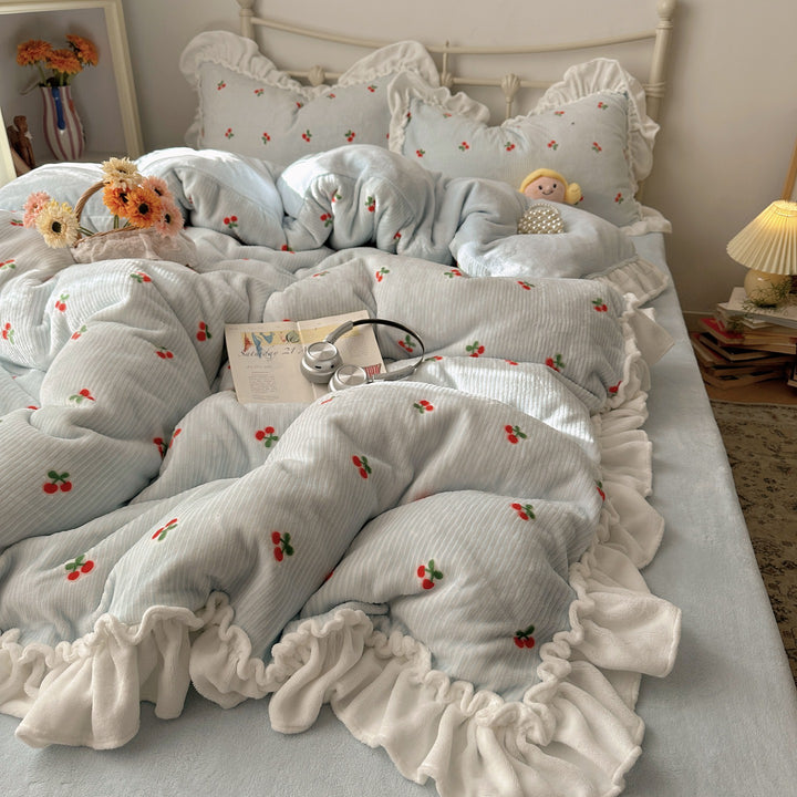 Rüschendruck-Kirsch-Quilted Bettdecke und Kissenbezug Set