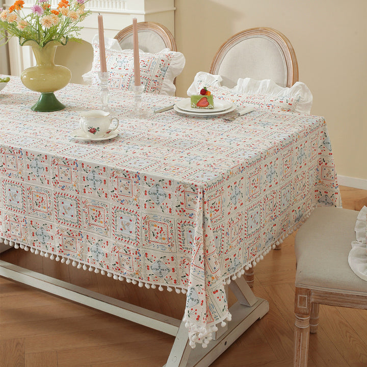 Rüsch Blümchenmuster Tischdecke