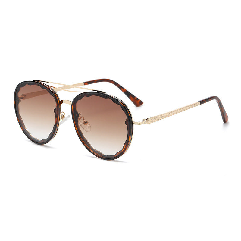 Damen Modern gestaltete Sonnenbrille im eleganten Oversize-Stil Karnz