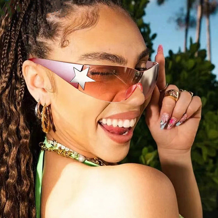 Damen futuristische Design-Sonnenbrille mit einzigartigen Akzenten Karnz