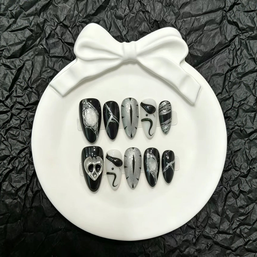 Künstlerisches Statement Press-On Nagelset
