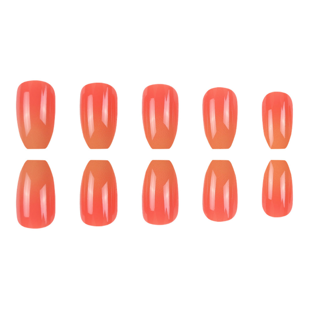 Ombre Stiletto Druck-Nägel mit glänzendem Finish Karnz