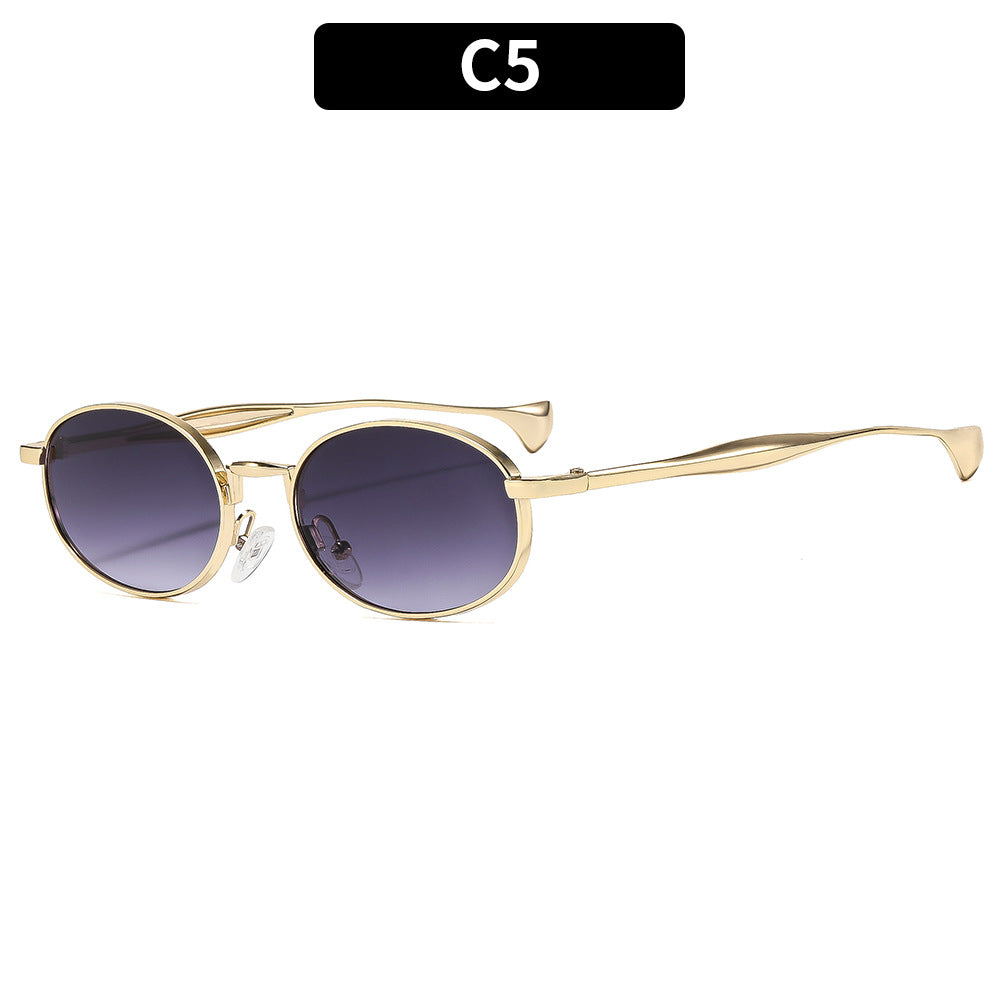 Chice goldfarbene ovale Sonnenbrille