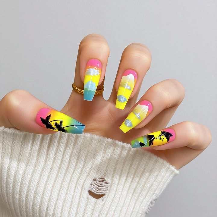 Kunstvolle Nagelverlängerungen mit Eleganten Spitzen Karnz