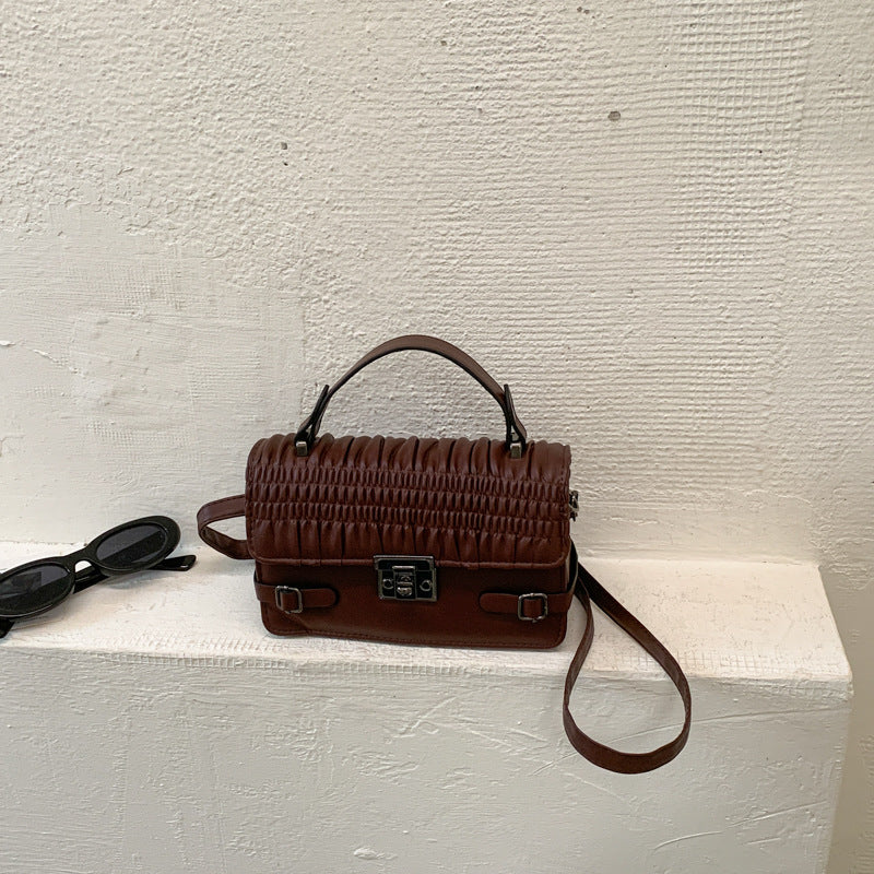 Elegante strukturierte Umhängetasche