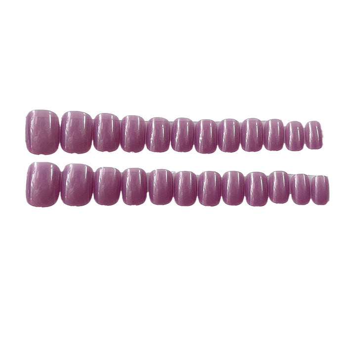 Glänzende Press-On-Nageltips mit elegantem Finish