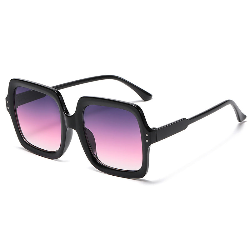 Damen modische quadratische Sonnenbrille mit verspiegelten Gläsern Karnz