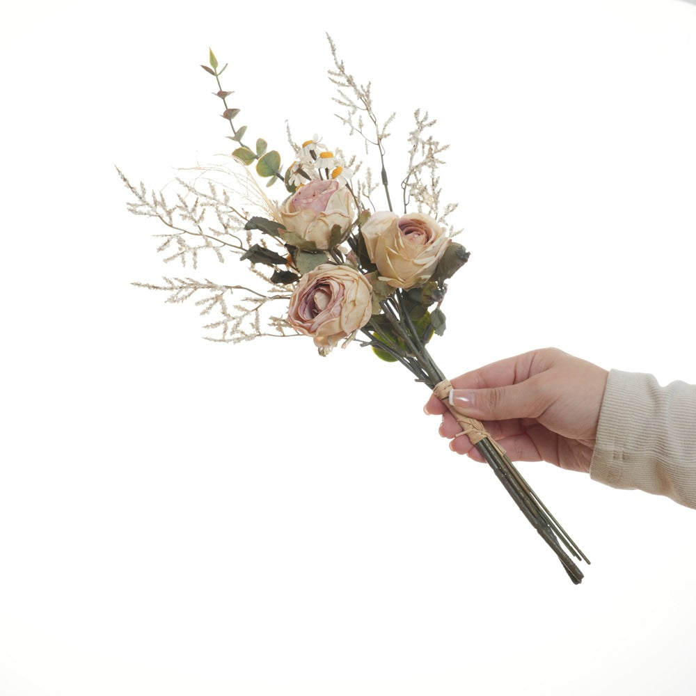 Elegante Stoff Blumenstrauß