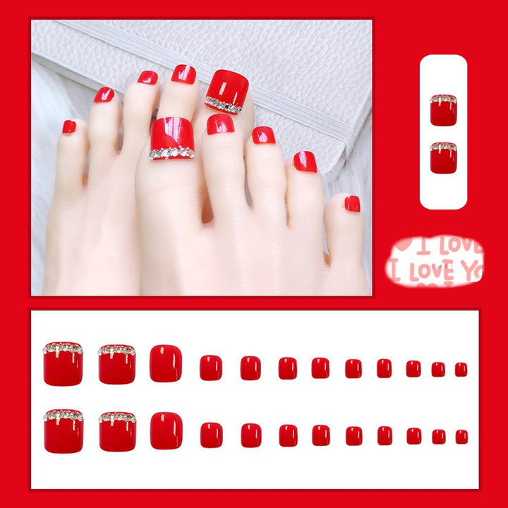 Kunstnagelset mit glitzernden Akzenten und exquisitem Design Karnz