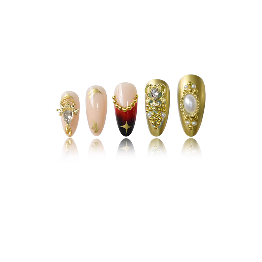 Dekorative Nagelkunst Karnz
