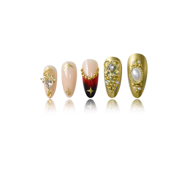 Dekorative Nagelkunst Karnz