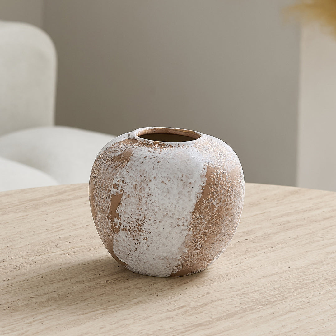 Elegante Keramikvase im skandinavischen Stil Karnz