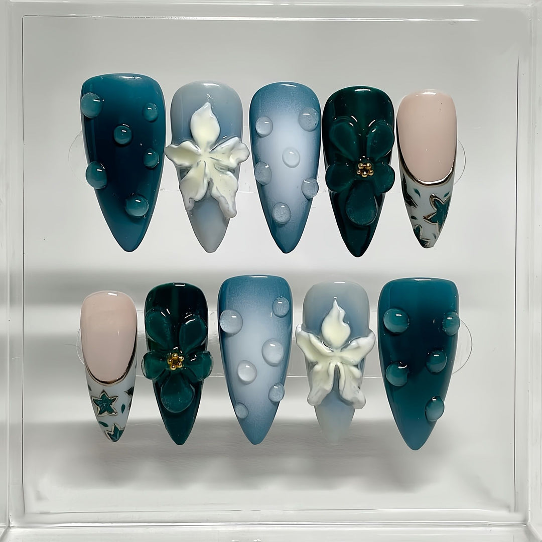 Künstlerisches Gel-Nagelkunst-Design Karnz