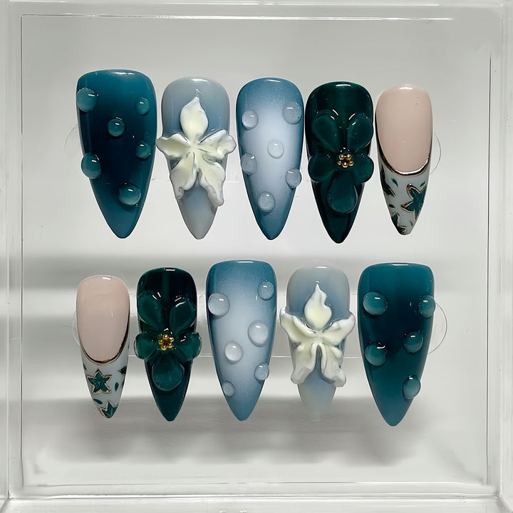 Künstlerisches Gel-Nagelkunst-Design Karnz