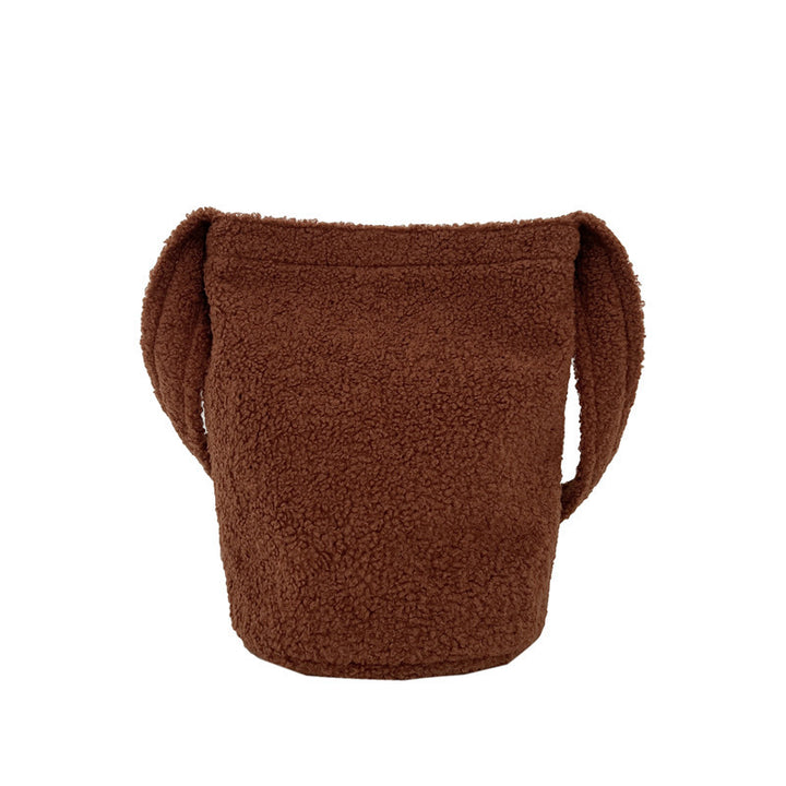 Gemütliche Kunstfell-Eimer-Tasche