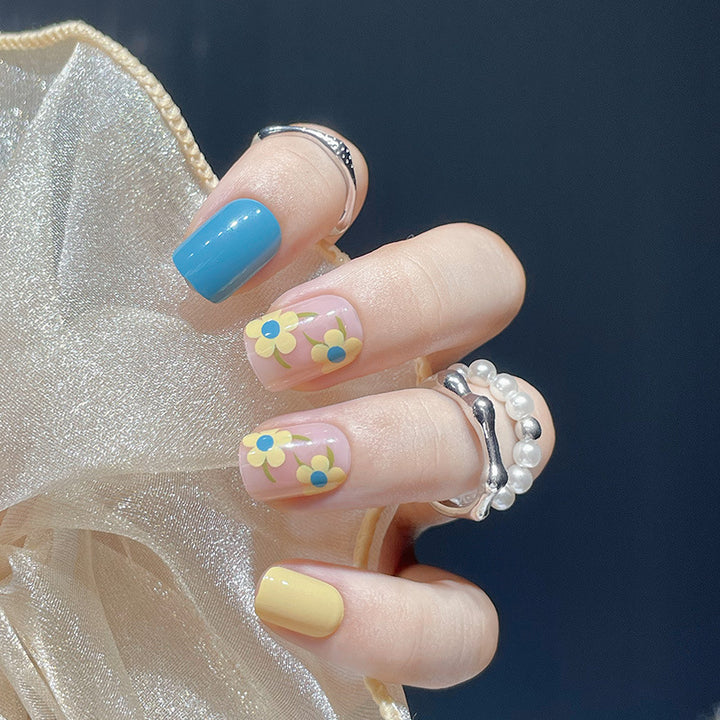 Blumen-Themen Press-On Nagelkunst Karnz