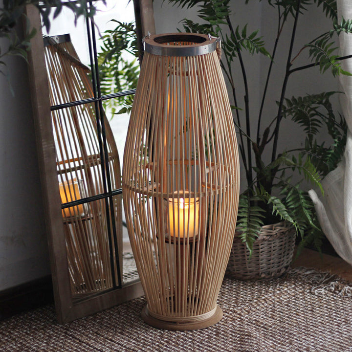 Elegante Rattan-Laterne Karnz