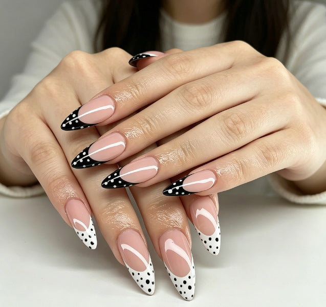 Elegante Künstlerische Stiletto Nagelverstärkungen Karnz