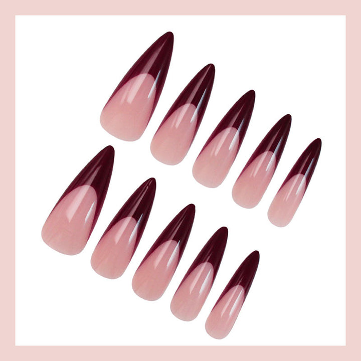Kunstnagelset mit eleganten spitzen, mondäner Farbgebung und kreativem Design Karnz