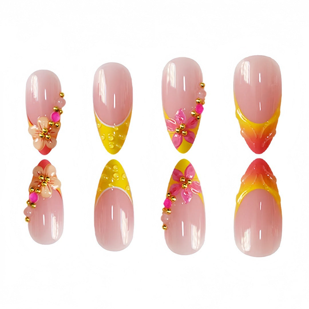 Dekorative Nagelkunst Karnz