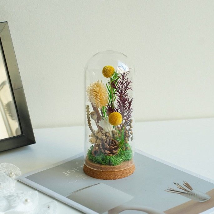 Moderner dekorativer floraler Terrarium