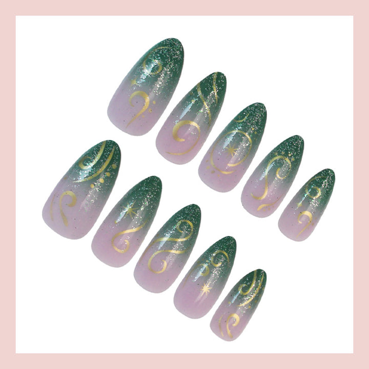 Kunstnagelset mit glitzernden Verzierungen Karnz