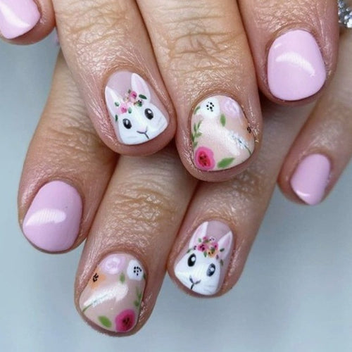 Kreative thematische Nagelkunst-Verstärkungen Karnz