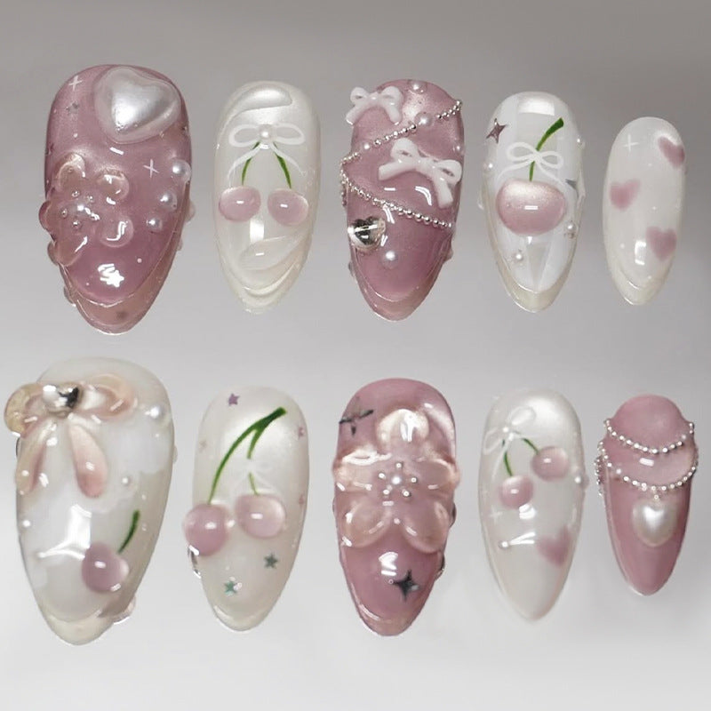 Premium Dekorative Press-On Nagelkunst Set mit Floralen und Edelstein Akzenten Karnz