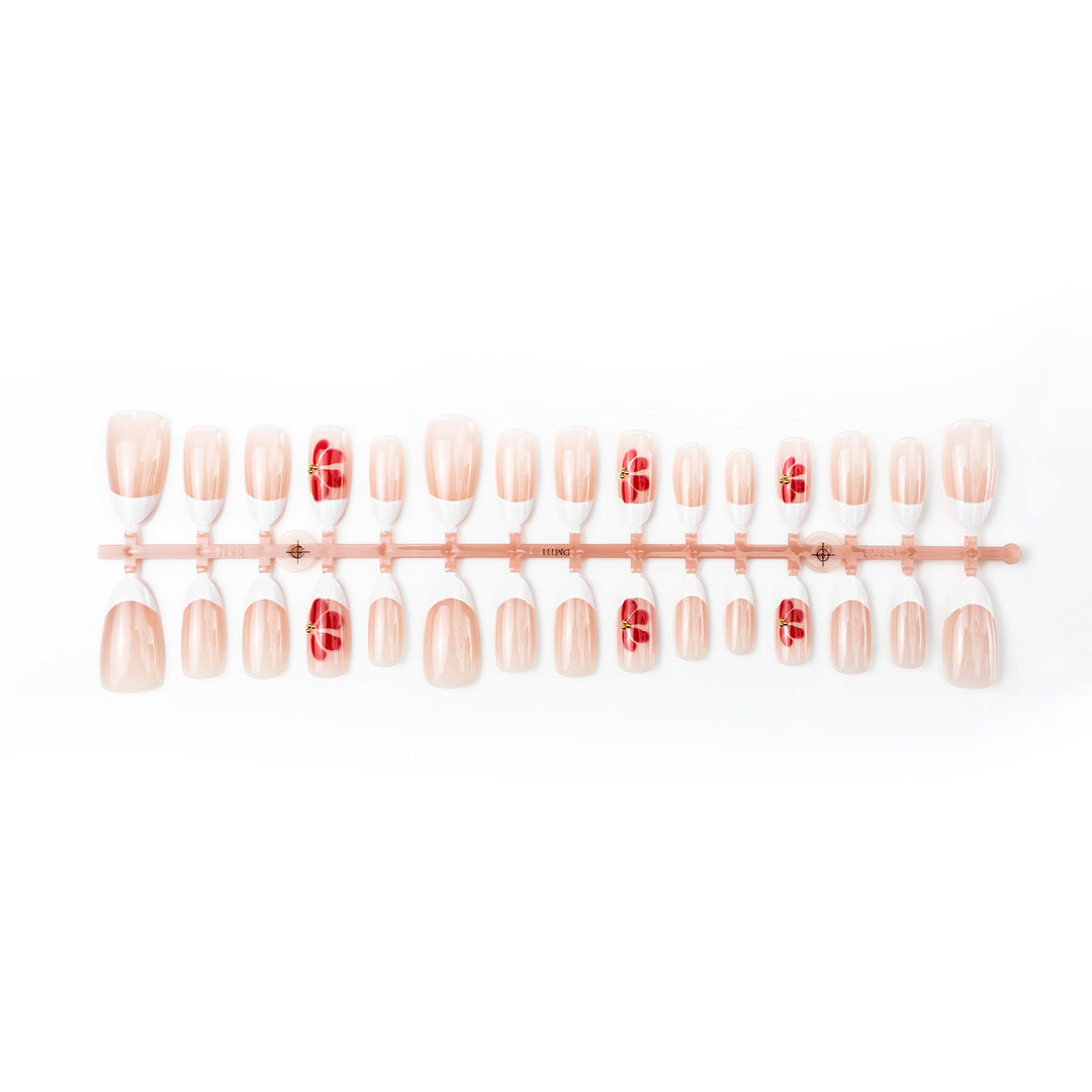 Elegantes floral dekoriertes Press-On-Nagelset