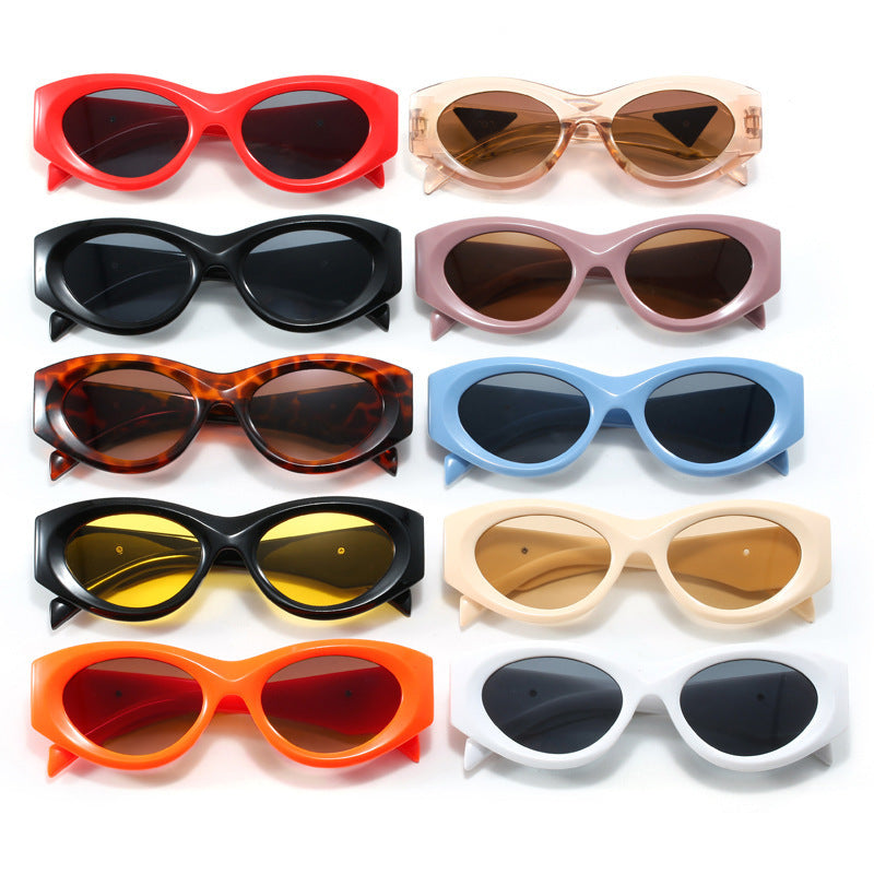 Damen Sonnenbrille im modernen Retro-Stil Karnz
