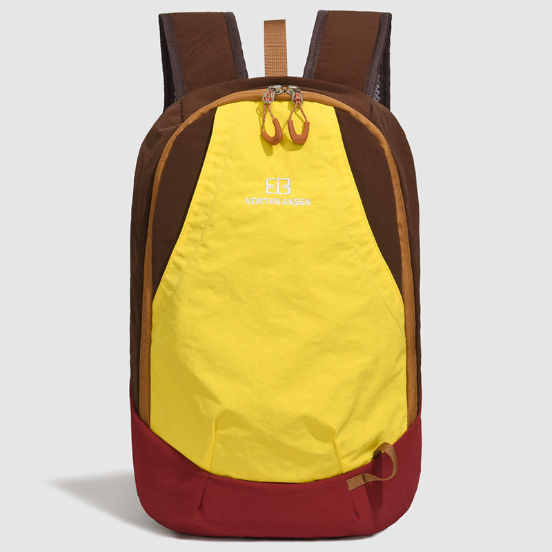 Stylischer leichter Wanderrucksack Karnz