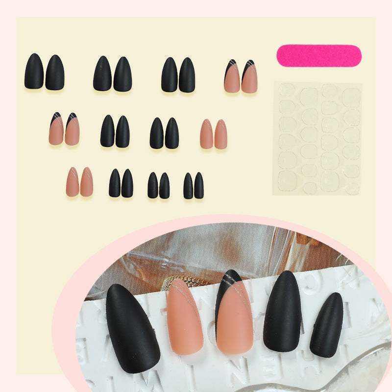 Elegantes Press-On Nagelset mit Matt- und Glanz-Finish Karnz