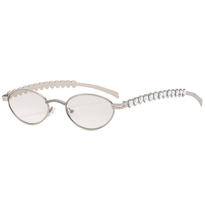 Damen modische Sonnenbrille mit dekorativem Rahmen und stilvollen Akzenten Karnz