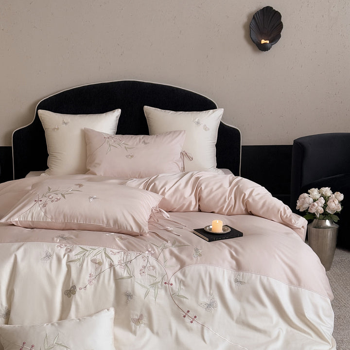 Luxuriöses Satin-Bettwäsche-Set mit floraler Stickerei Karnz