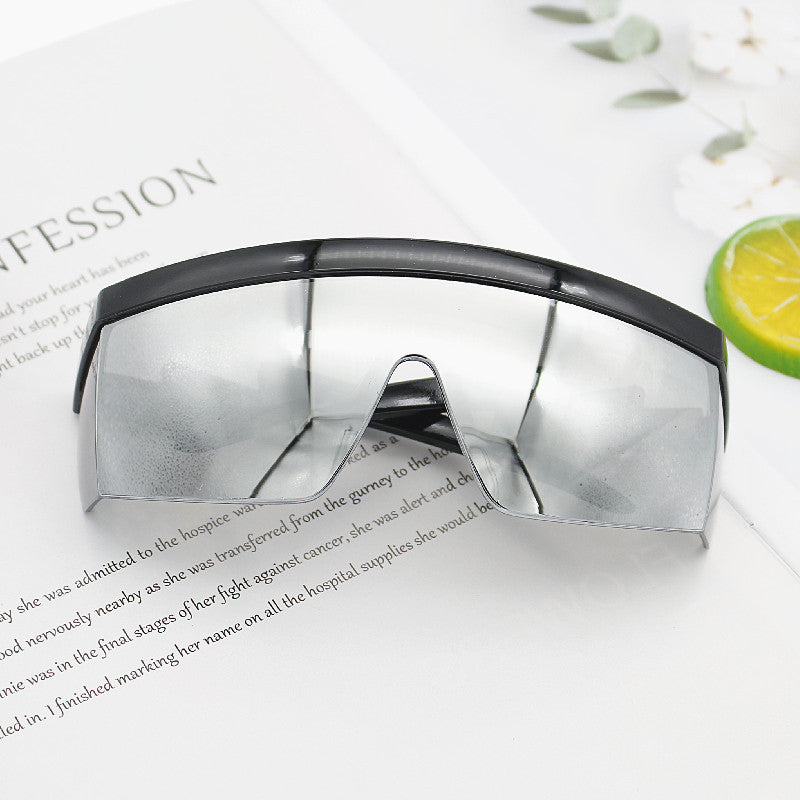 Damen Sicherheitsbrille im modernen Design Karnz