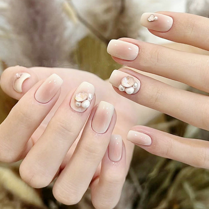 Glamouröse Nageldesigns Karnz