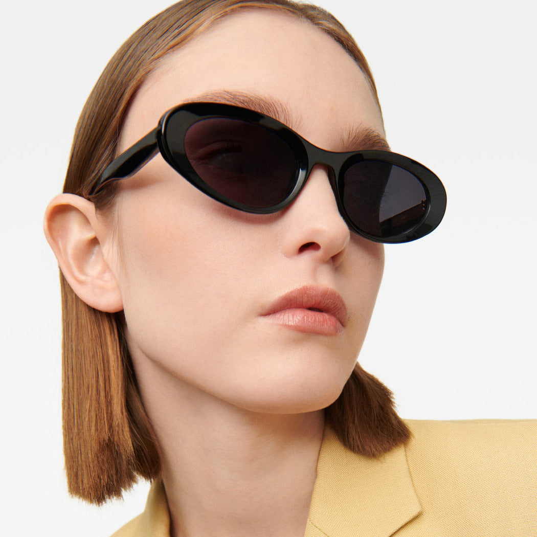 Damen Designer Sonnenbrille im modernen Oval-Design Karnz