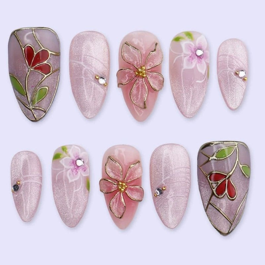 Künstlerische florale Press-on Nageltips